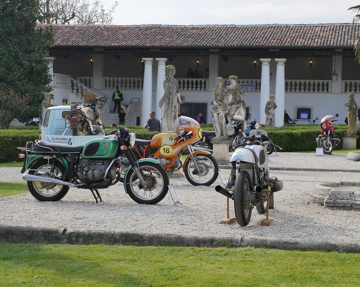 villa con porticato, villa con loggia, villa eventi all'aperto, organizzazione eventi Vicenza, location eventi Vicenza, villa eventi Vicenza, villa eventi Padova